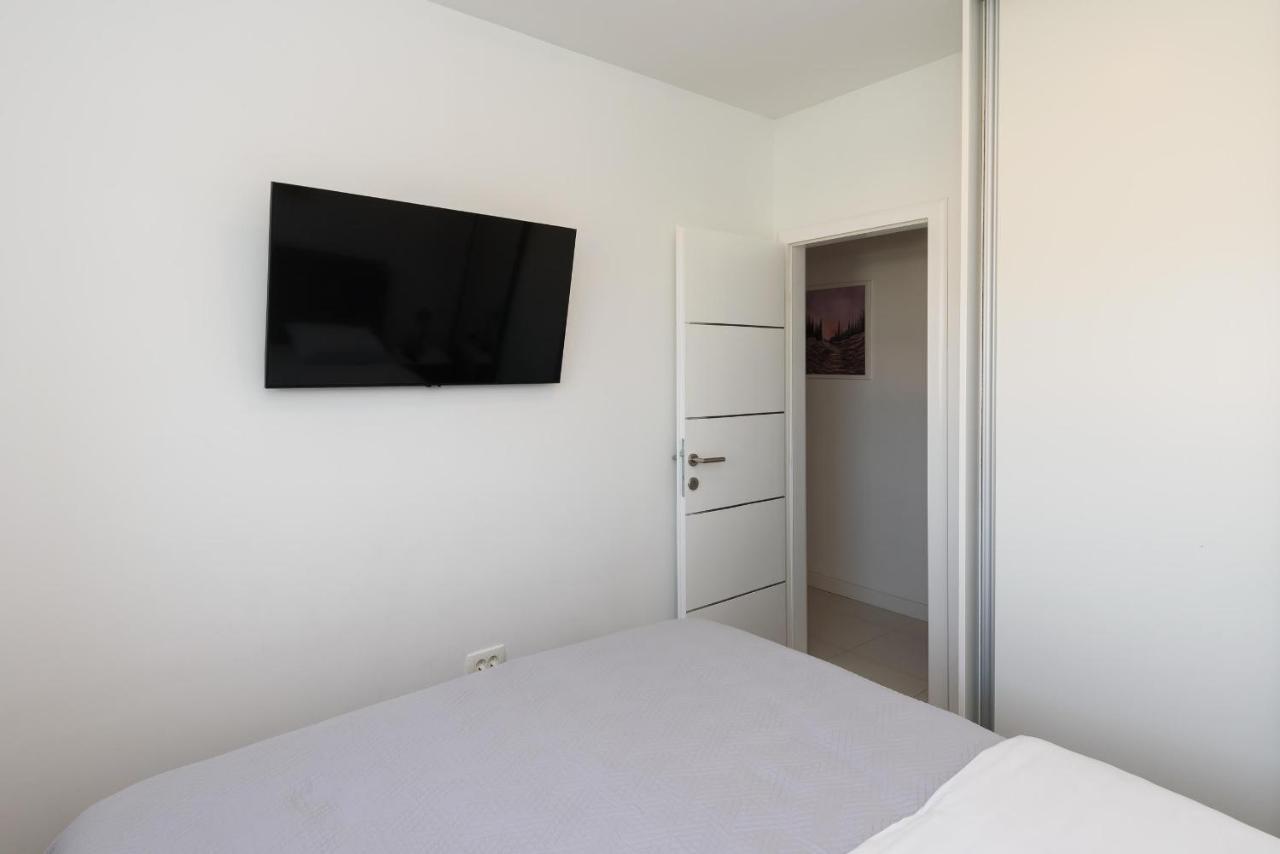 Metković Neretva Valley Apartments - Heated Pool מראה חיצוני תמונה