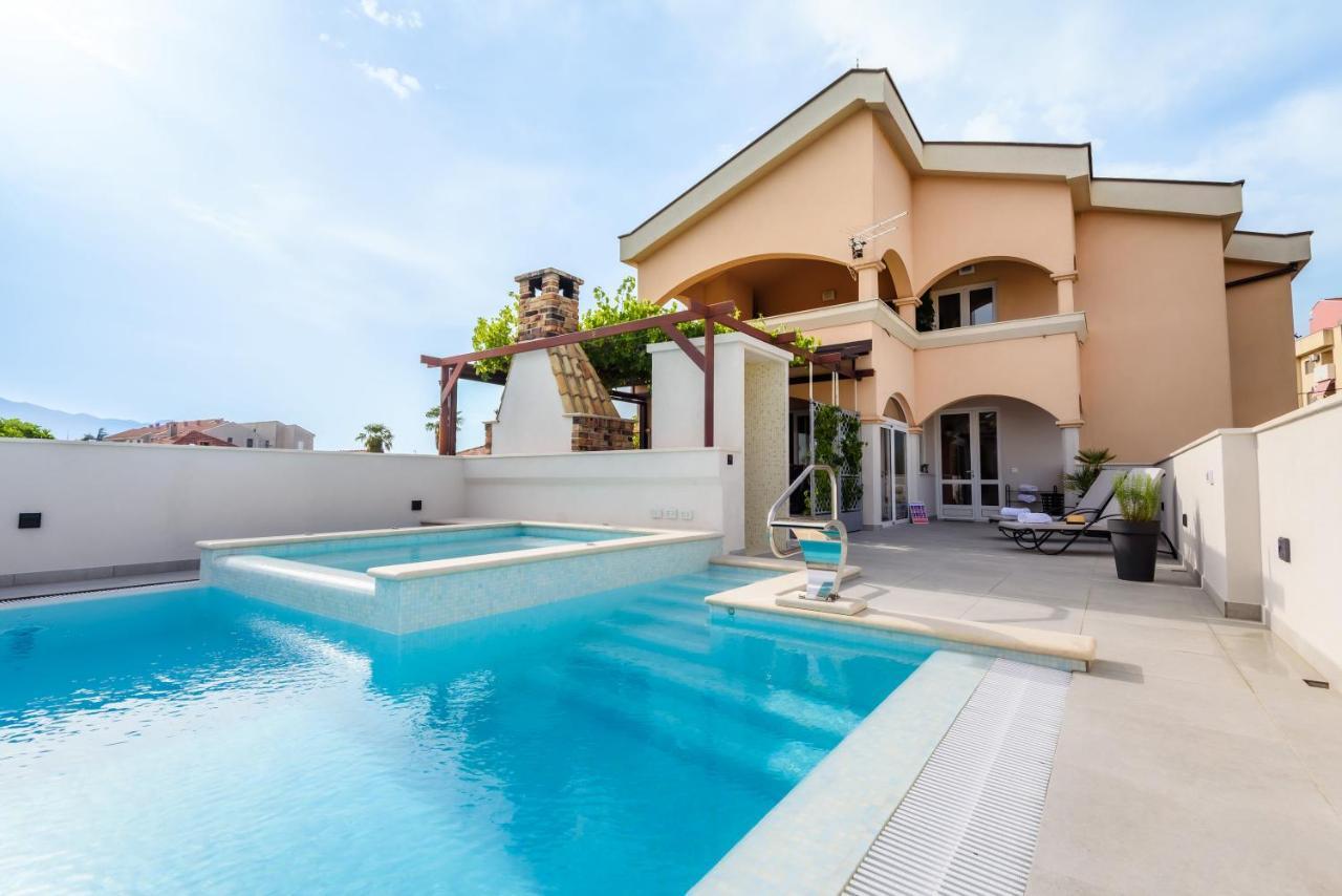 Metković Neretva Valley Apartments - Heated Pool מראה חיצוני תמונה