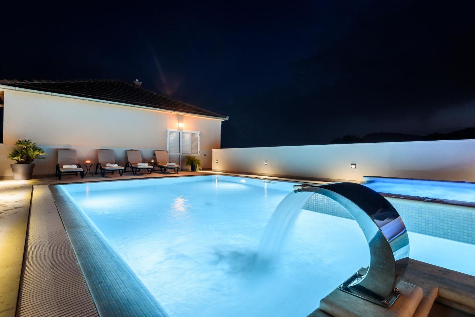Metković Neretva Valley Apartments - Heated Pool מראה חיצוני תמונה