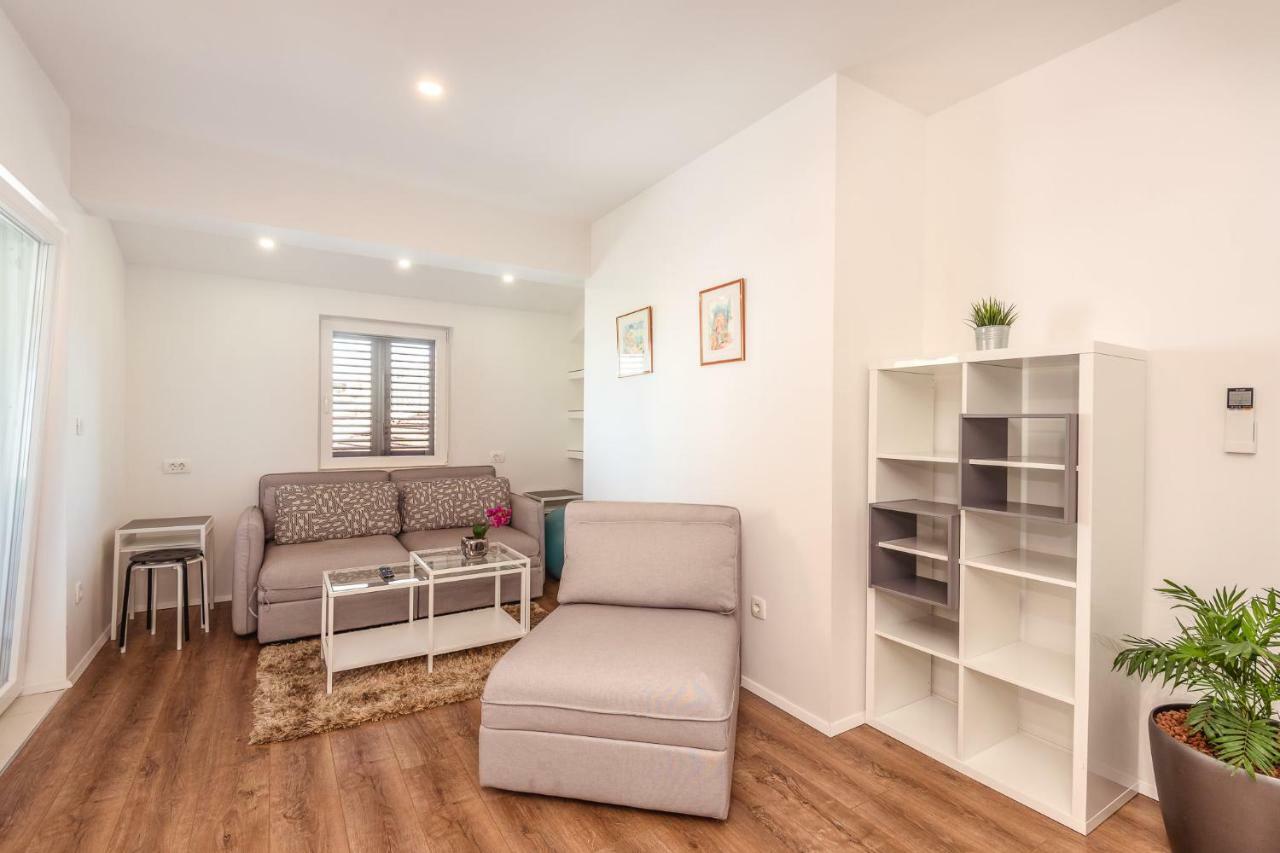 Metković Neretva Valley Apartments - Heated Pool מראה חיצוני תמונה